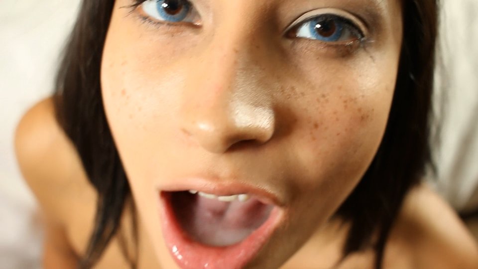 Jade s Sensual pantyhose Blowjob and big Mouthful of Cum! - Jade Jantzen