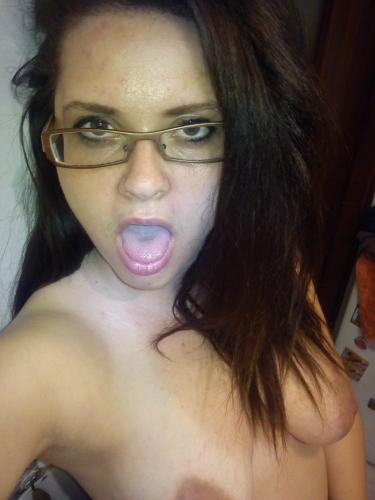 Dirty Lil Selfie Slut